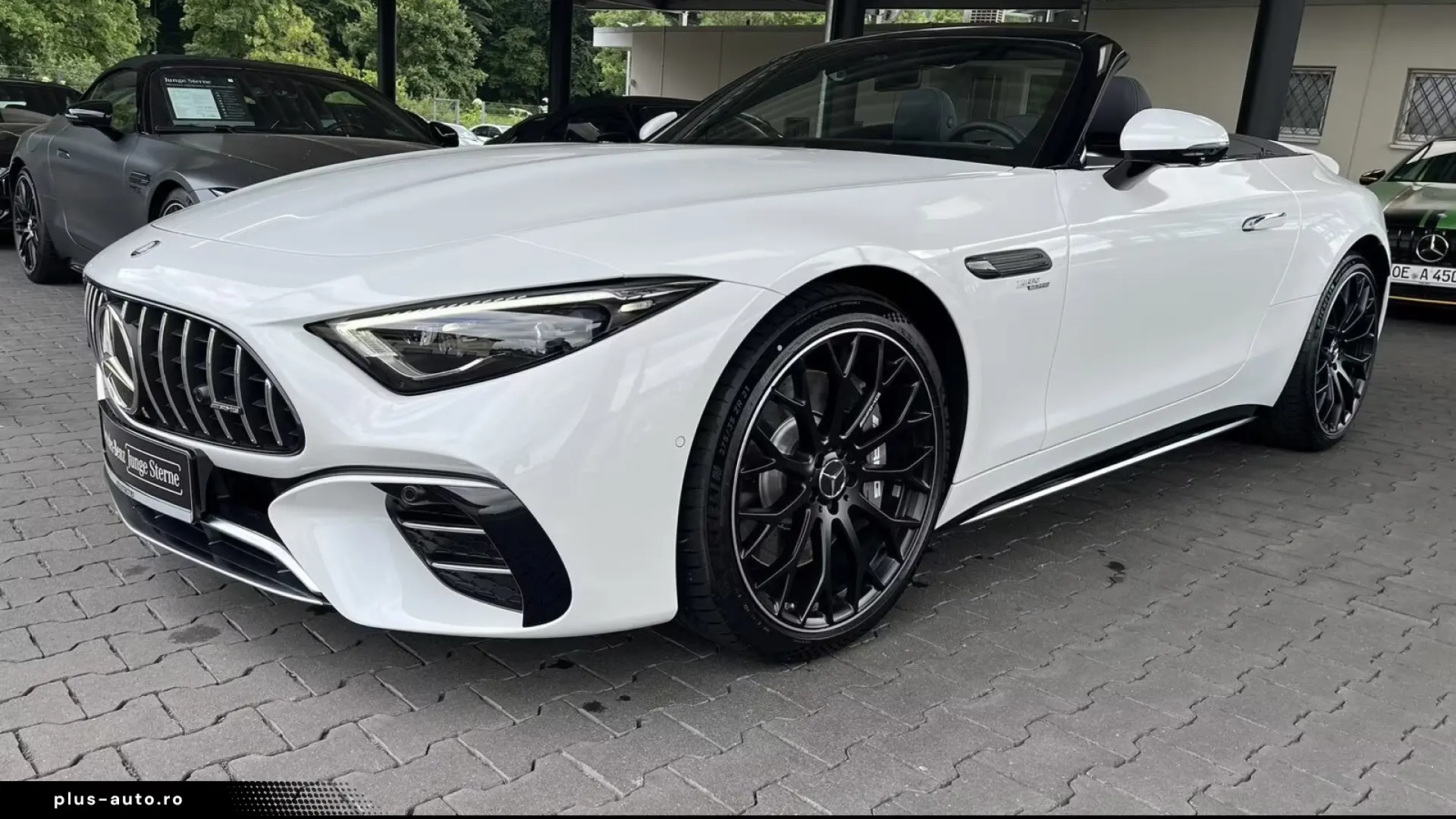 Mercedes-Benz SL 43 AMG   Finanțare Leasing