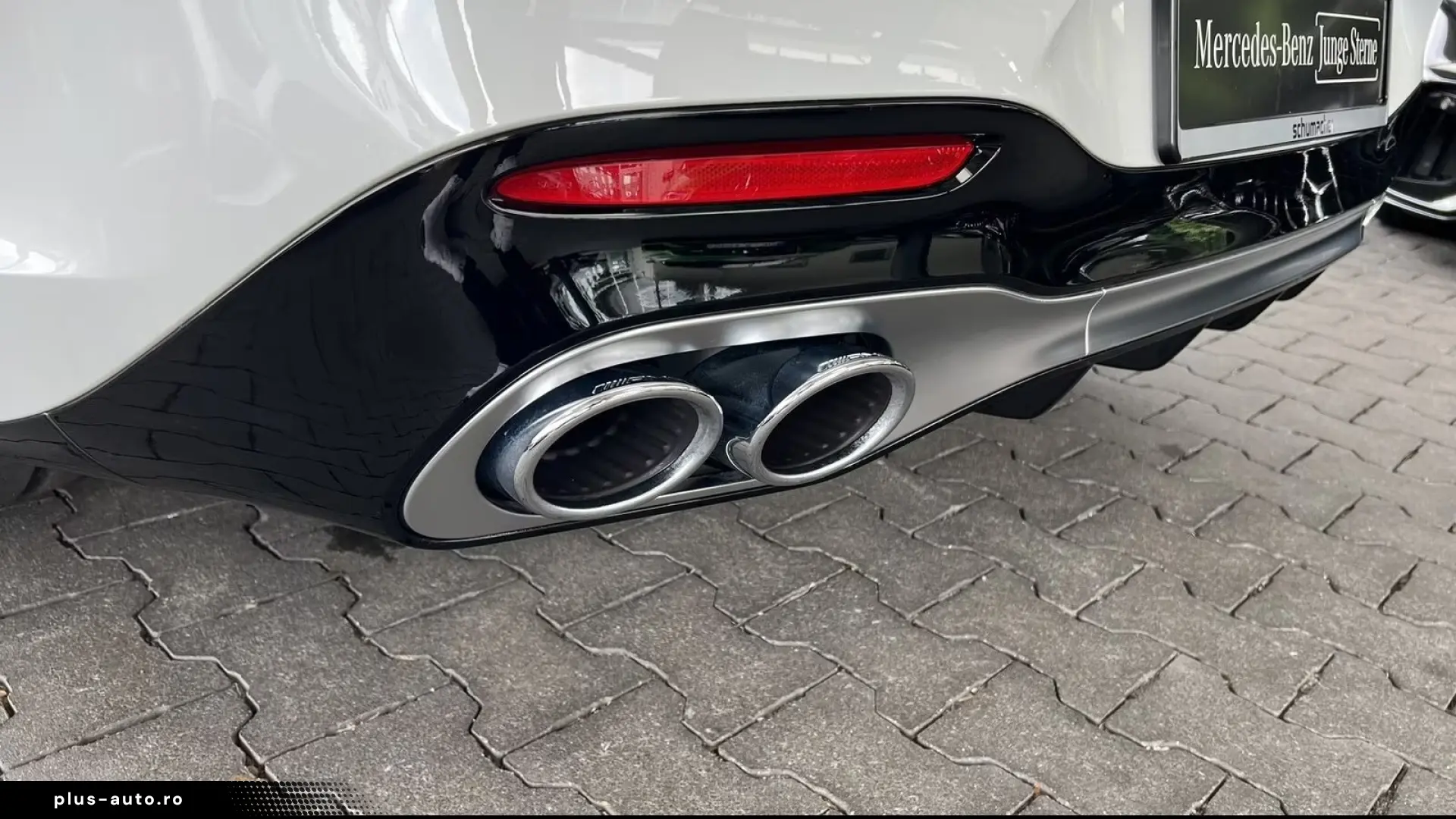 Mercedes-Benz SL 43 AMG   Finanțare Leasing