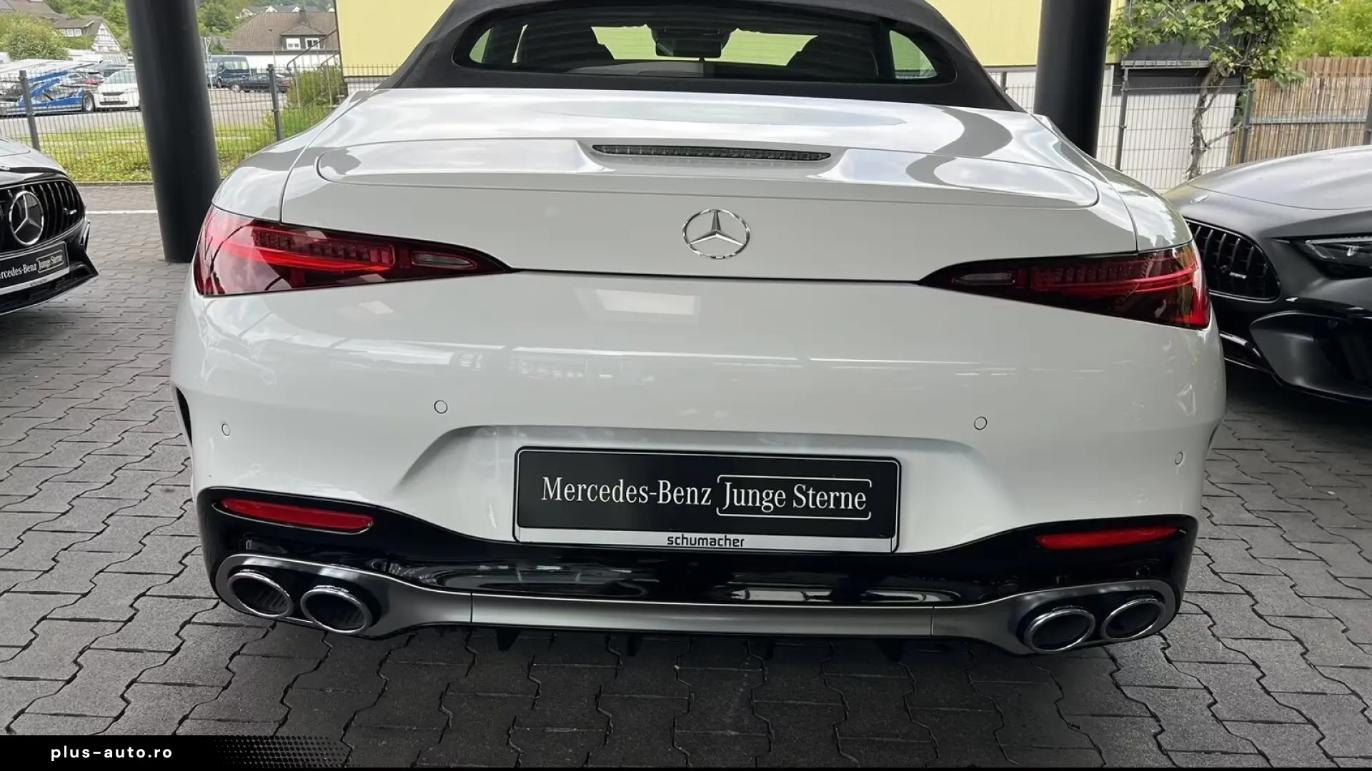 Mercedes-Benz SL 43 AMG   Finanțare Leasing