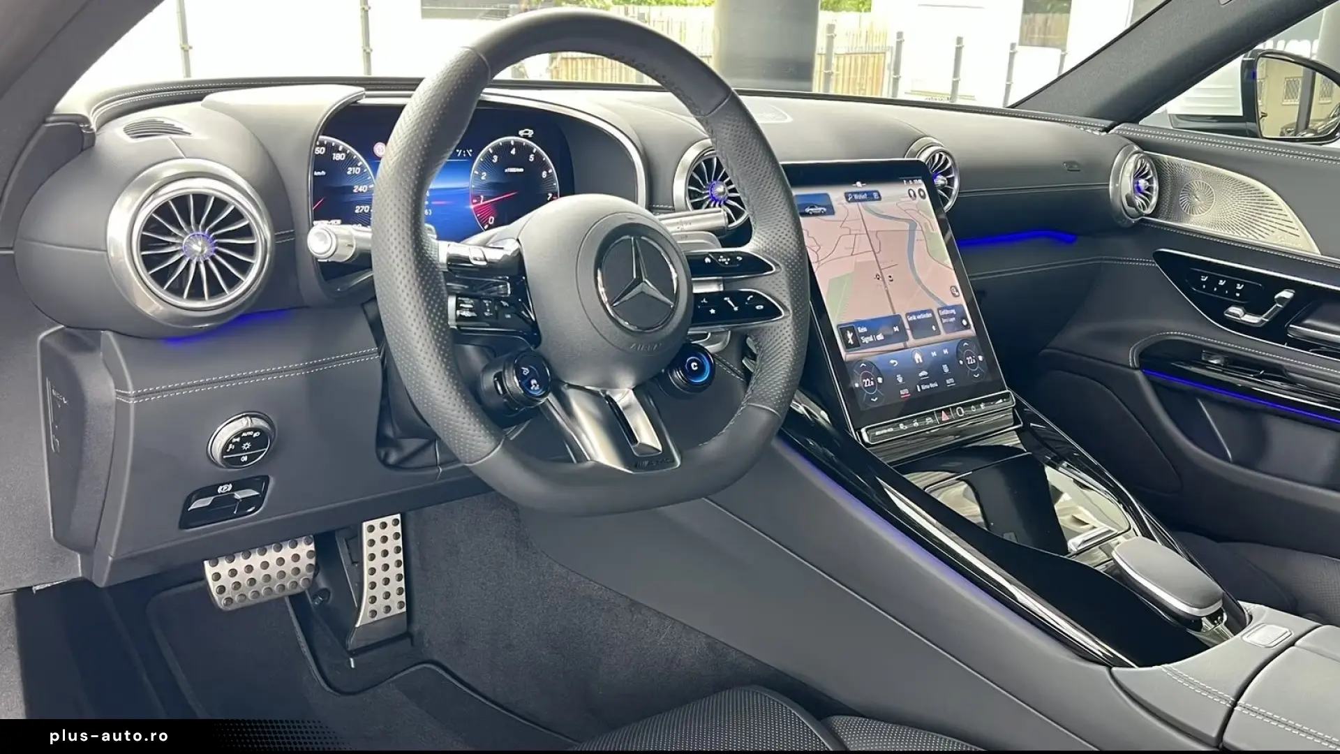 Mercedes-Benz SL 43 AMG   Finanțare Leasing