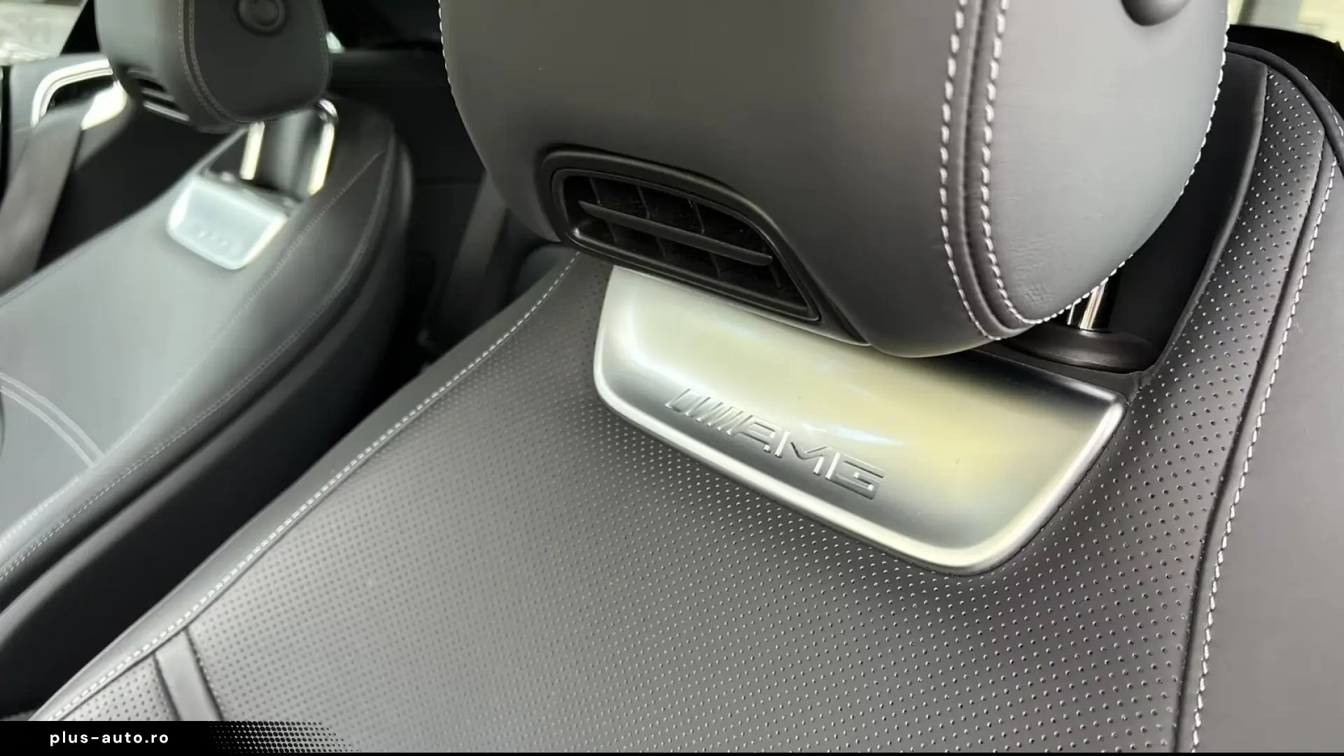 Mercedes-Benz SL 43 AMG   Finanțare Leasing