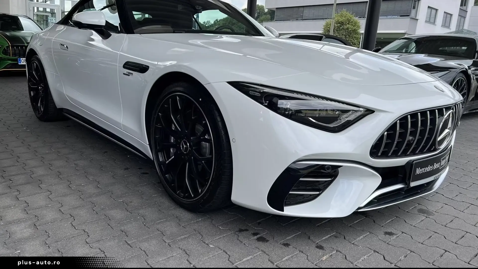 Mercedes-Benz SL 43 AMG   Finanțare Leasing