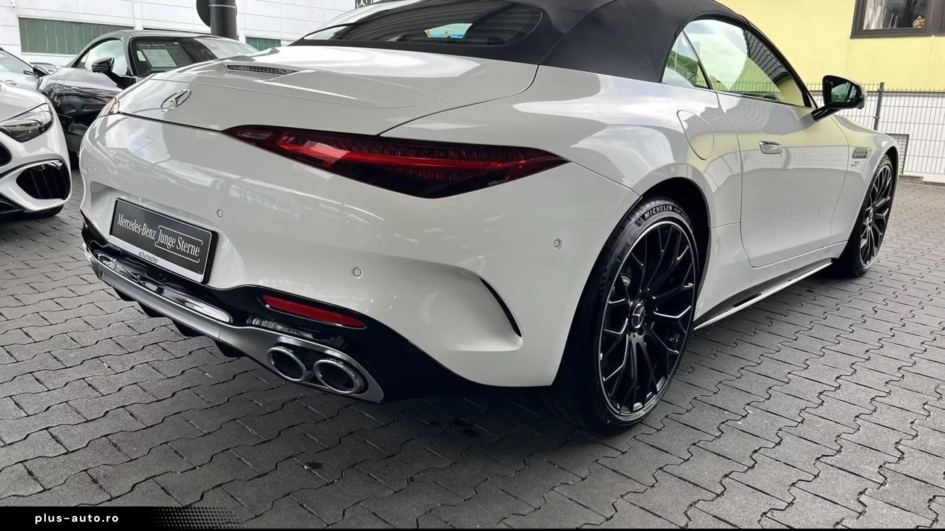 Mercedes-Benz SL 43 AMG   Finanțare Leasing