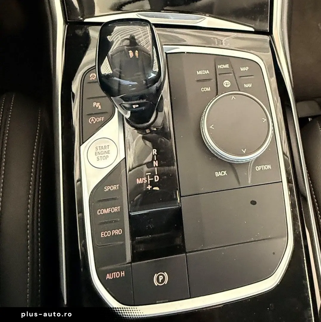 BMW 320i Aut. Advantage