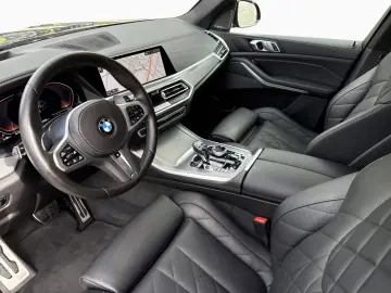 BMW X5 xDr40i M Sport 21  7Sitz. Luftf AHK Skylou