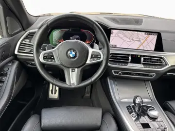 BMW X5 xDr40i M Sport 21  7Sitz. Luftf AHK Skylou