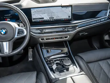 BMW X5 xDrive30d M Sport Pro AHK PanoSkyLounge DA&PA