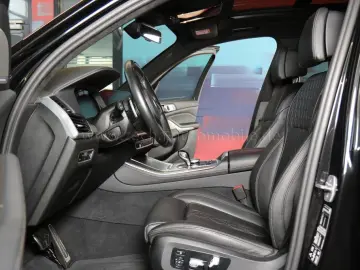 BMW X5 xDr.40i M-Sportp.2-Achs-Luftf.AHK.Panod.DrivP