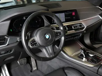 BMW X5 xDr.40i M-Sportp.2-Achs-Luftf.AHK.Panod.DrivP
