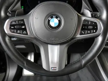 BMW X5 xDr.40i M-Sportp.2-Achs-Luftf.AHK.Panod.DrivP