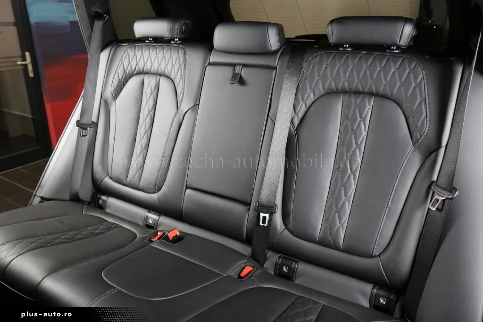 BMW X5 xDr.40i M-Sportp.2-Achs-Luftf.AHK.Panod.DrivP