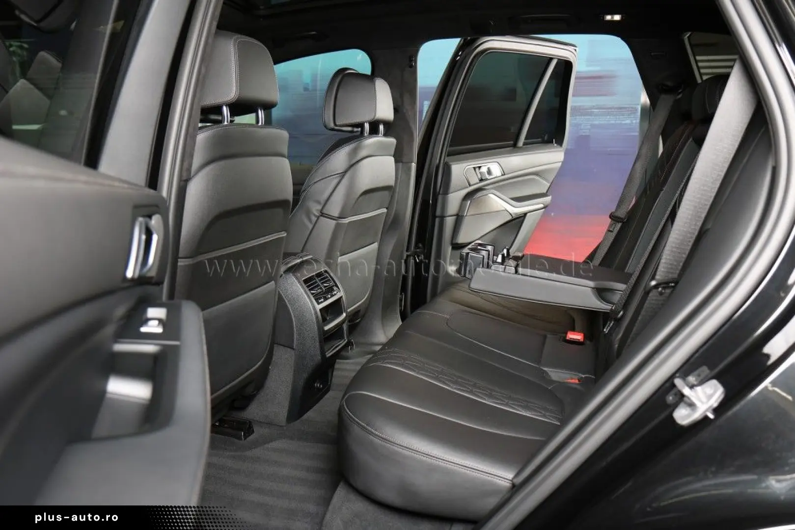 BMW X5 xDr.40i M-Sportp.2-Achs-Luftf.AHK.Panod.DrivP