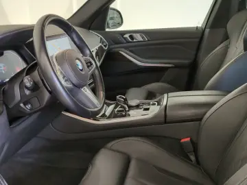 BMW X5 xDrive40i M Sport Navi LED 360  GSD LR-Hz Nav