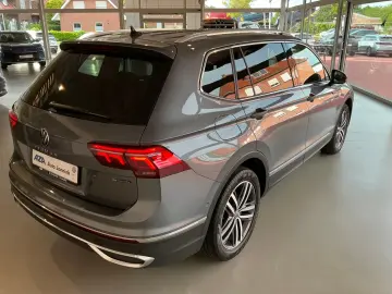 Volkswagen Tiguan Allspace 2.0 TSI Elegance 4Motion