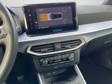 SEAT Arona 1 0 TSI FR NAVI LED Sitzheizung vo. u.v.m.