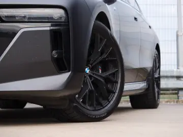 BMW 740 7 740 d xDrive Design Pure Excellence