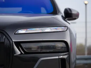 BMW 740 d xDrive Design Pure Excellence - LIVRARE RAPIDA!