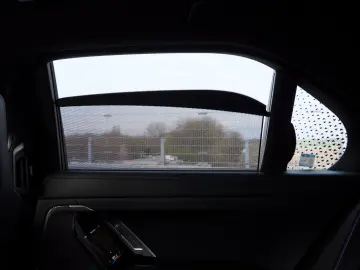 BMW 740 d xDrive Design Pure Excellence - LIVRARE RAPIDA!