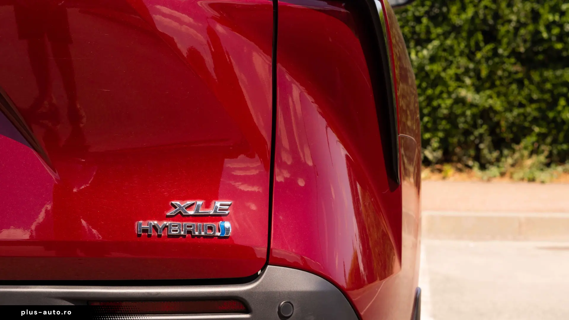 Toyota Sienna Hybrid XLE FWD 7 LOCURI