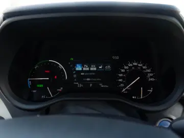 Toyota Sienna Hybrid XLE FWD 7 LOCURI