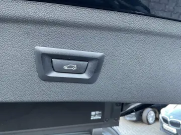 BMW iX xDrive 40 HUD Navi LED Sound-HK ACC Klima