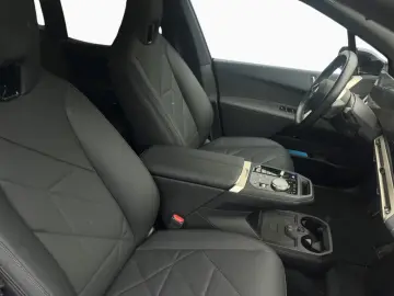 BMW iX xDrive40 Sport SkyLounge
