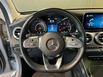 MERCEDES-BENZ GLC 300 de 4M AMG Night Pano AHK Sound…