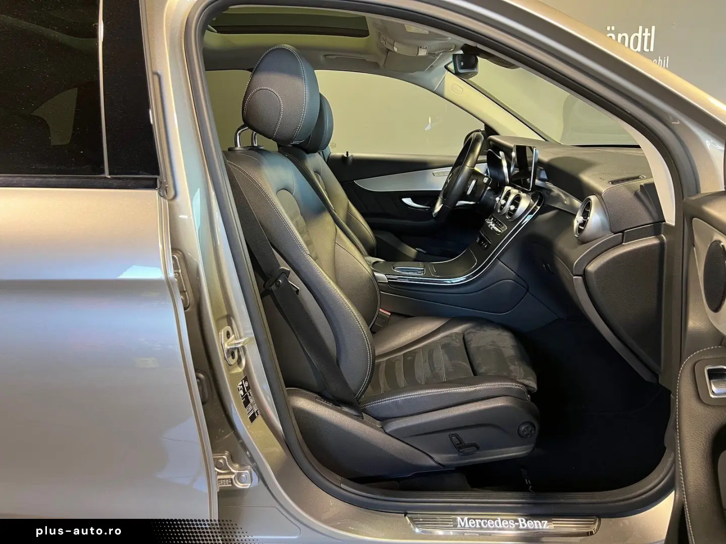 MERCEDES-BENZ GLC 300 de 4M AMG Night Pano AHK Sound&hellip;