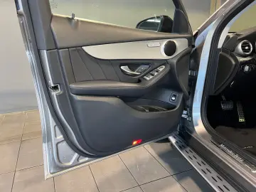 MERCEDES-BENZ GLC 300 de 4M AMG Night Pano AHK Sound…