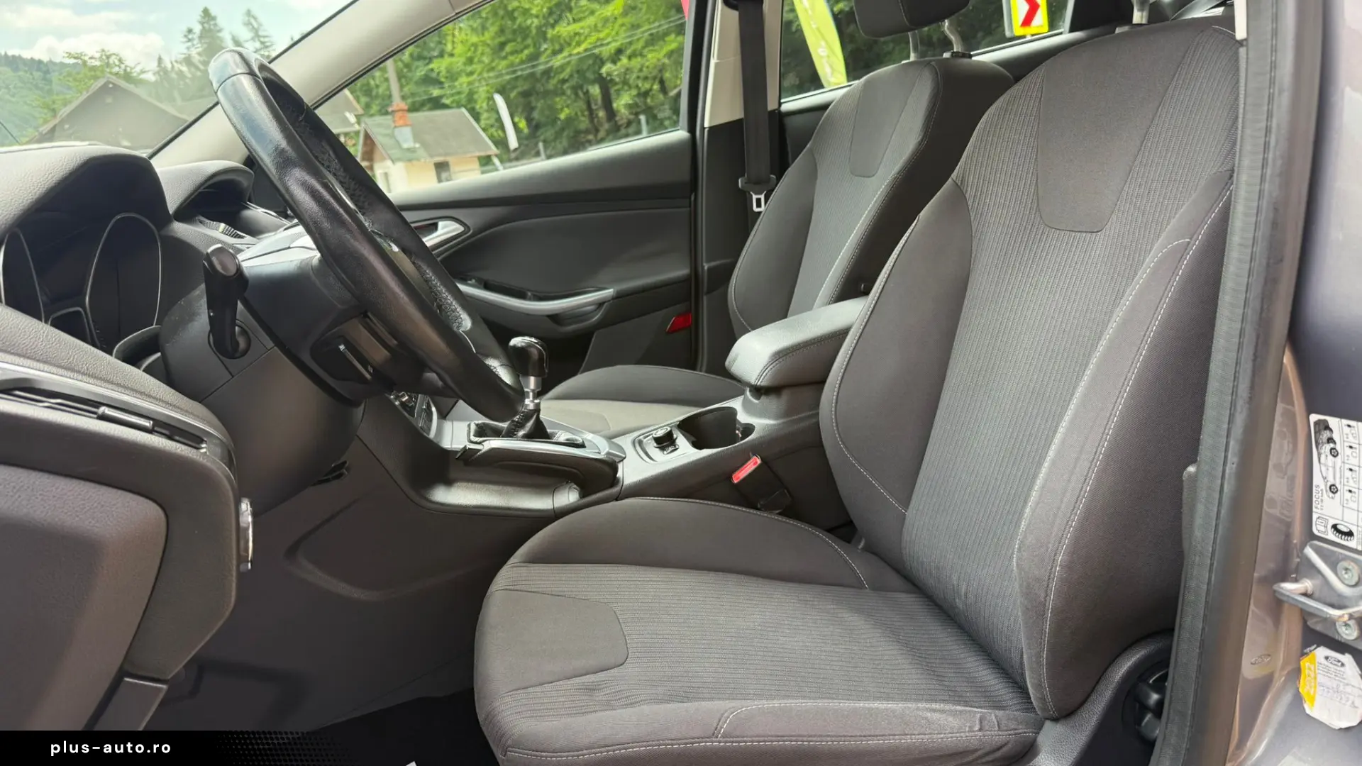 Ford Focus Titanium EcoBoost 2011 1.6b 150Cp 1Proprietar
