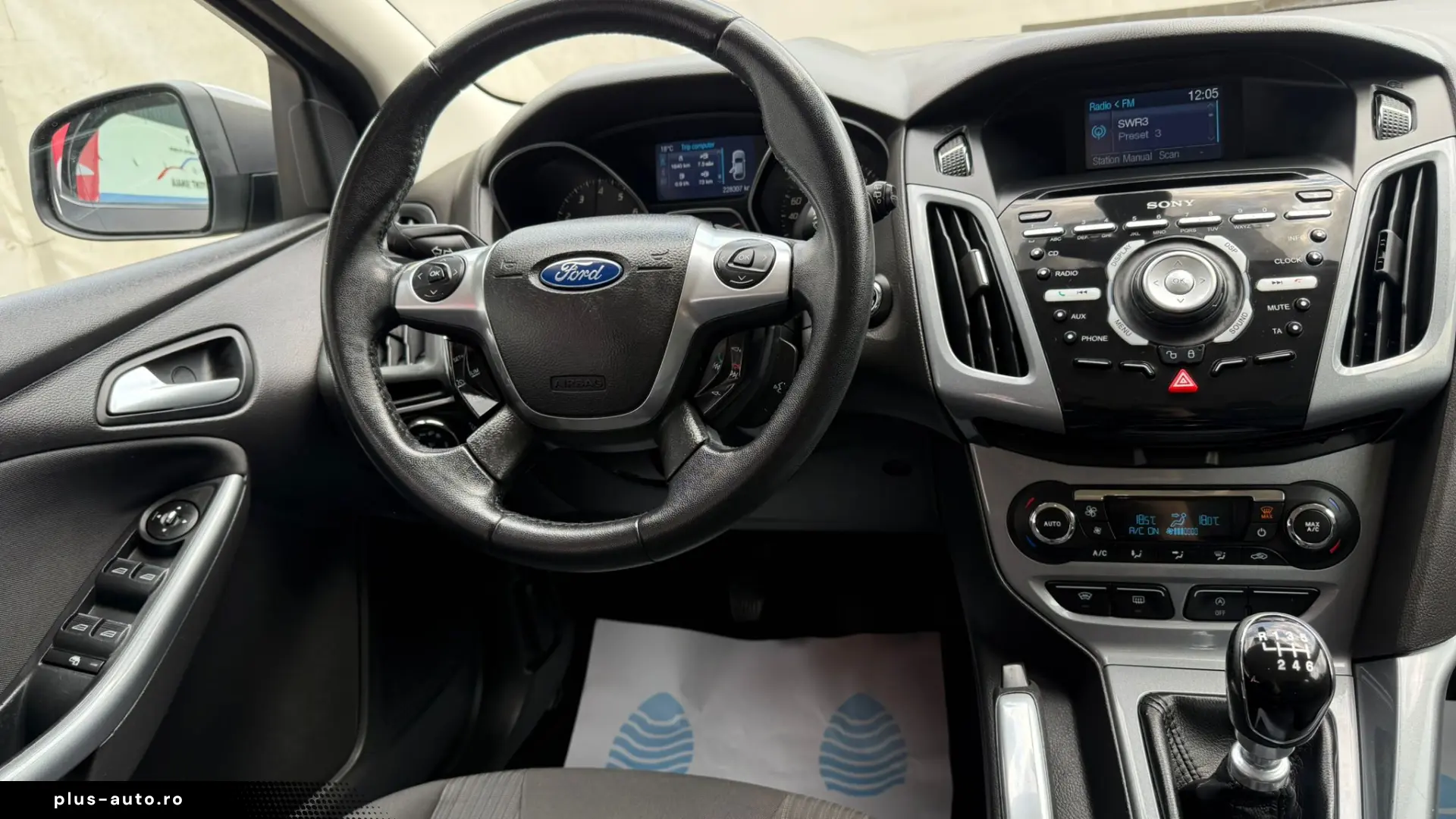 Ford Focus Titanium EcoBoost 2011 1.6b 150Cp 1Proprietar