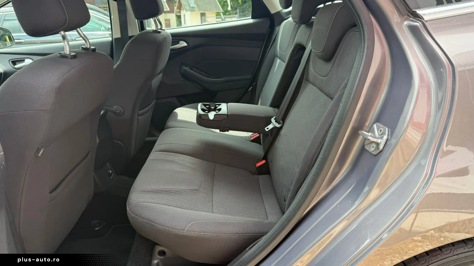 Ford Focus Titanium EcoBoost 2011 1.6b 150Cp 1Proprietar