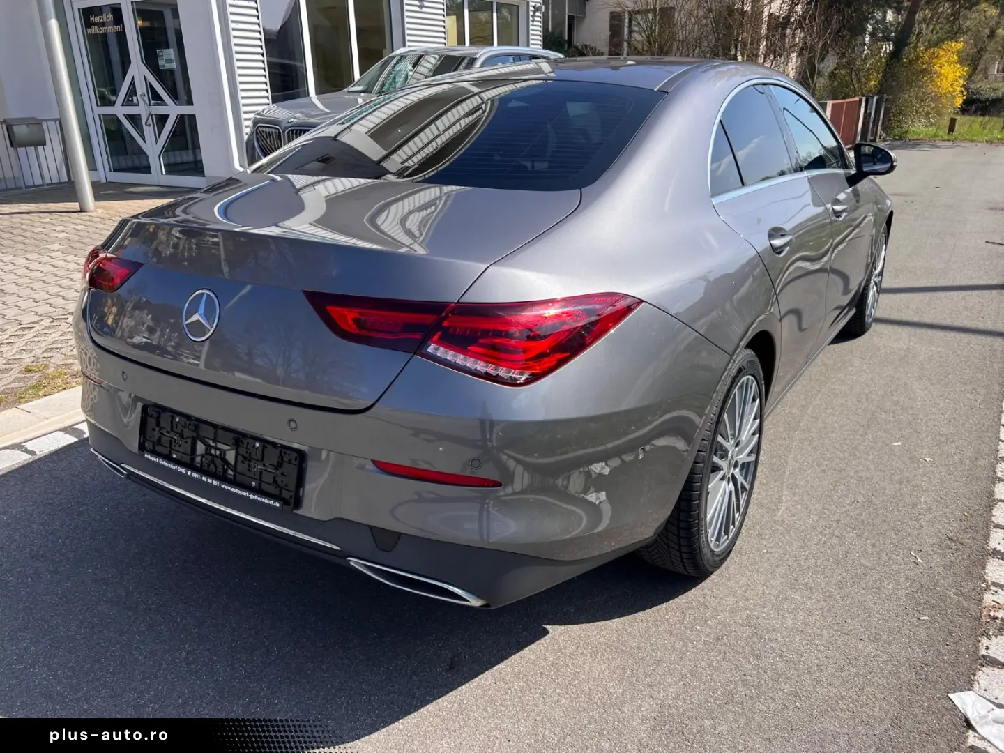 MERCEDES-BENZ CLA 180 Navi SHZ PDC Kamera LED