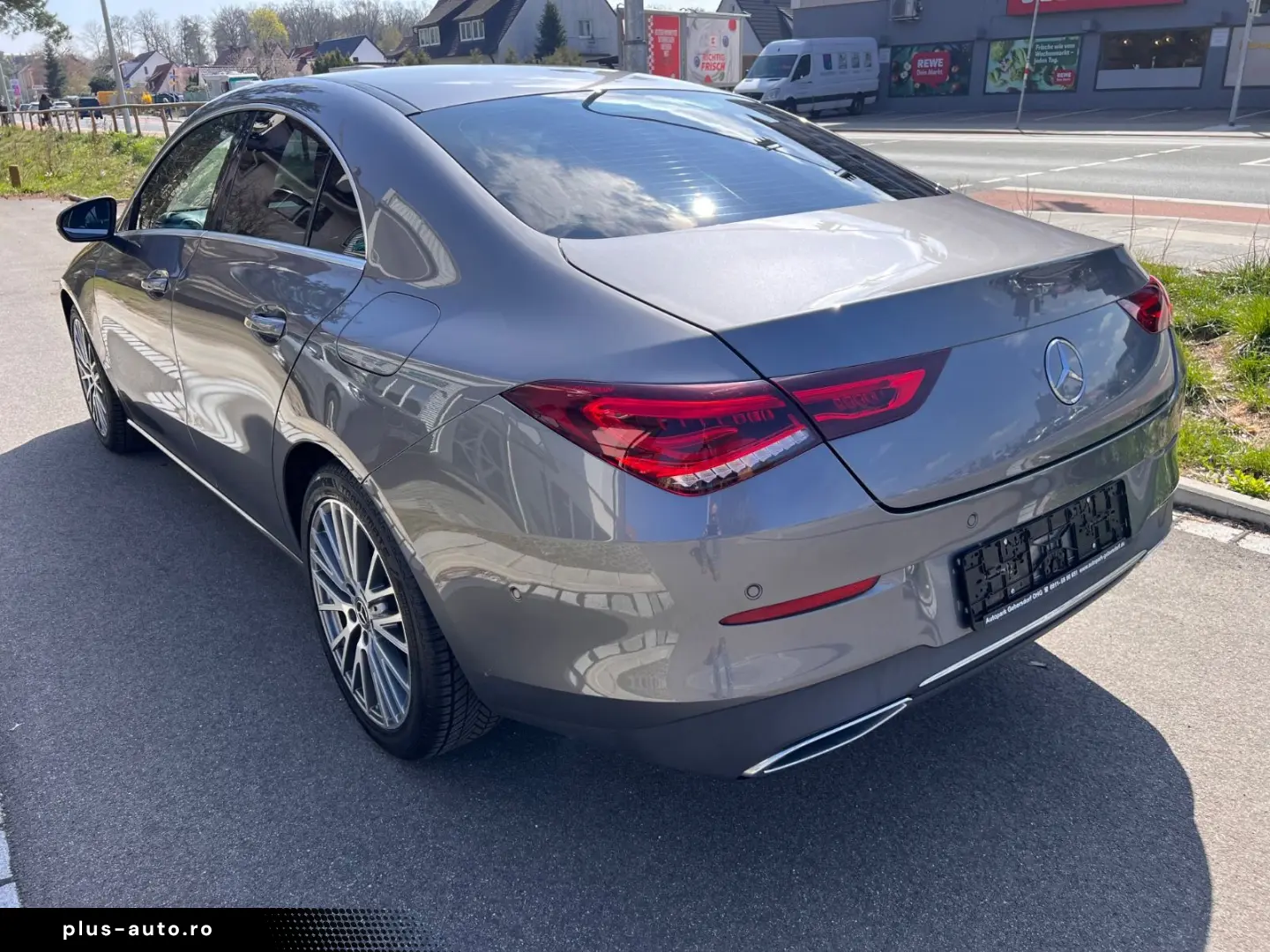 MERCEDES-BENZ CLA 180 Navi SHZ PDC Kamera LED
