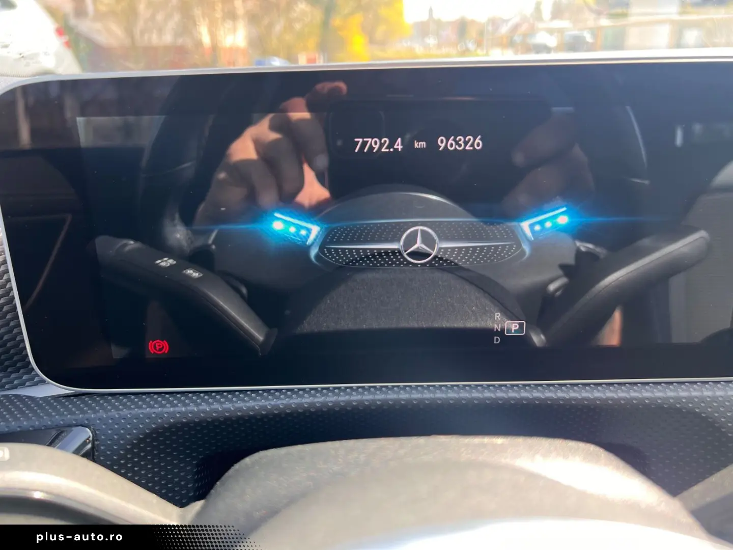 MERCEDES-BENZ CLA 180 Navi SHZ PDC Kamera LED