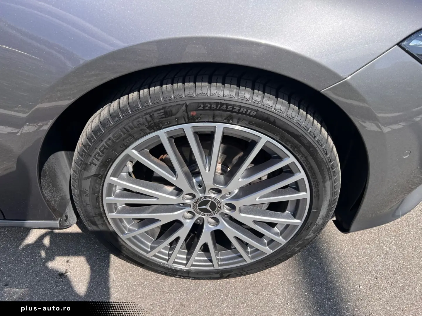 MERCEDES-BENZ CLA 180 Navi SHZ PDC Kamera LED