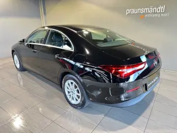 MERCEDES-BENZ CLA 180 Coupé 7G-DCT MBUX   Parktr SHZ…