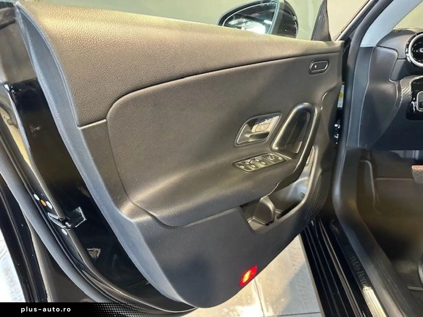 MERCEDES-BENZ CLA 2023 — imagine 12