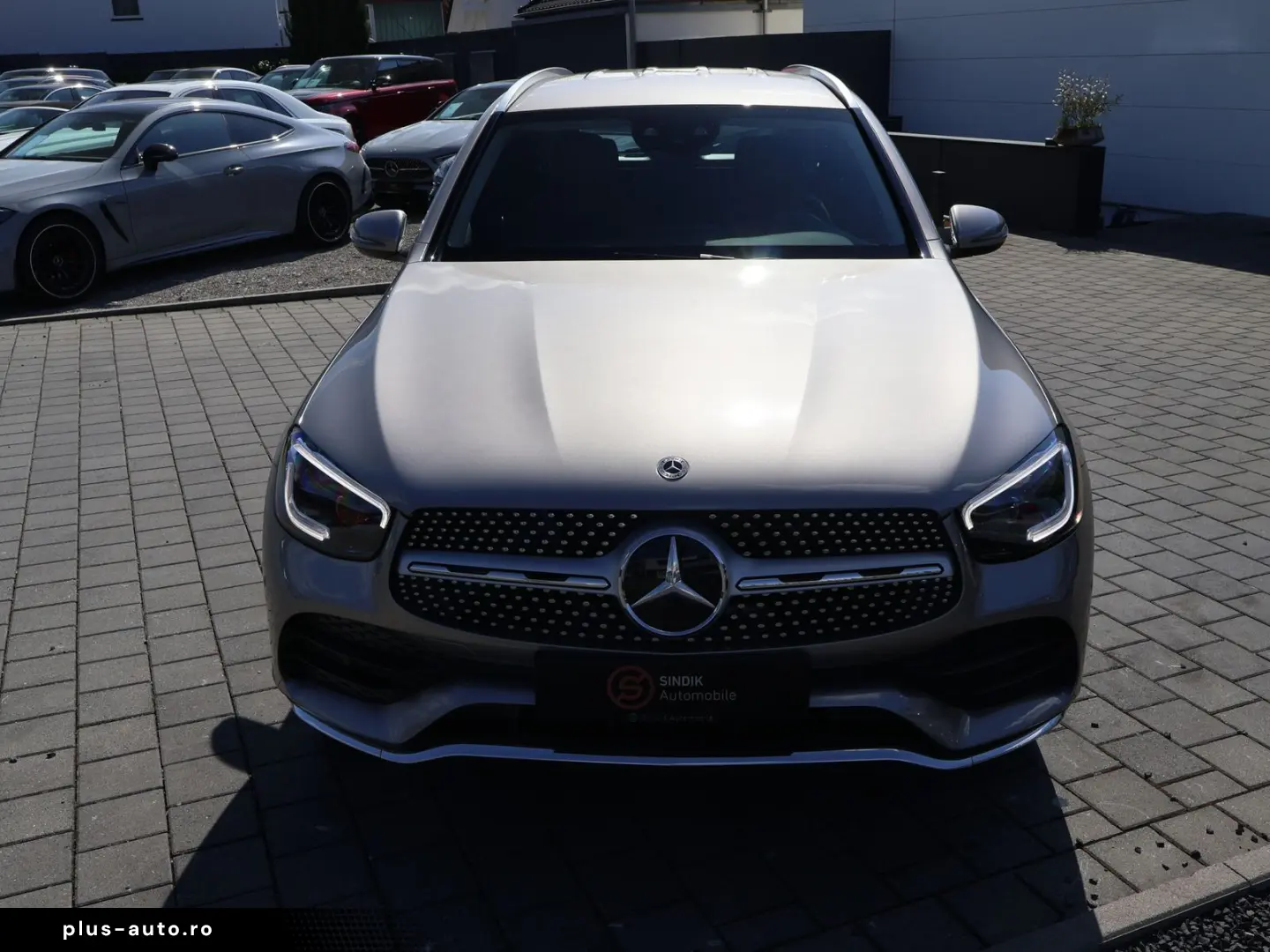 MERCEDES-BENZ GLC 300 de 4M AMG-KeylessGo-Distronic-Kamera