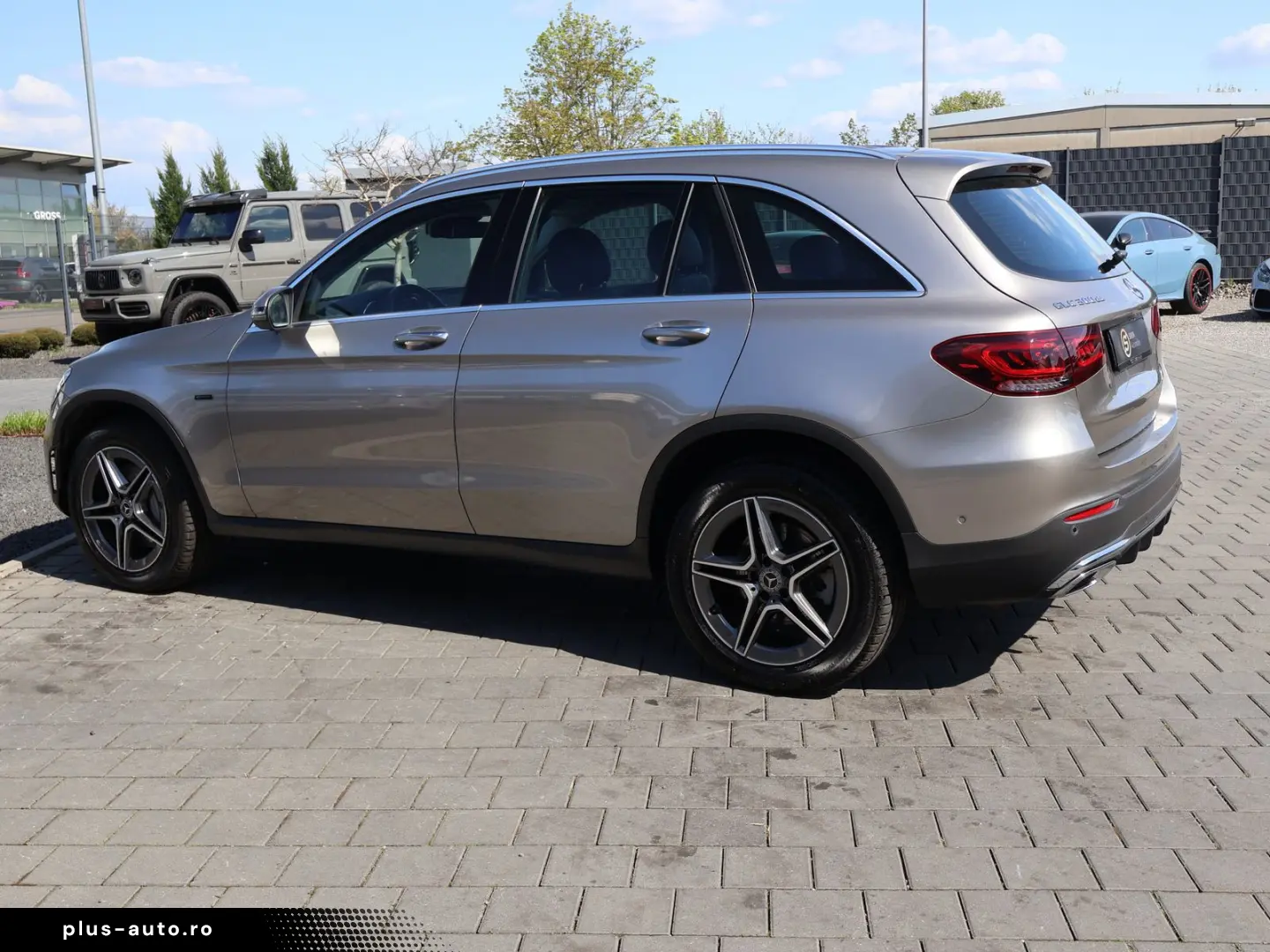 MERCEDES-BENZ GLC 300 de 4M AMG-KeylessGo-Distronic-Kamera