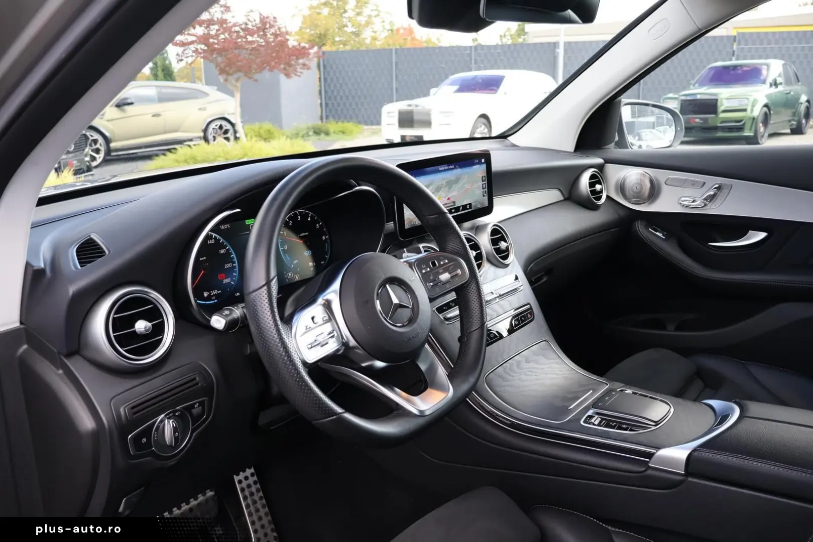MERCEDES-BENZ GLC 300 de 4M AMG-KeylessGo-Distronic-Kamera