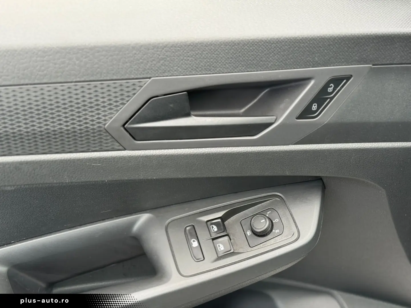 VW Caddy Cargo Basis Maxi NAVI SPUR