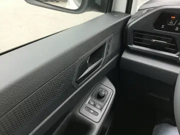 VW Caddy Cargo 2.0 TDI Klima Sitzheizung Einparkhil