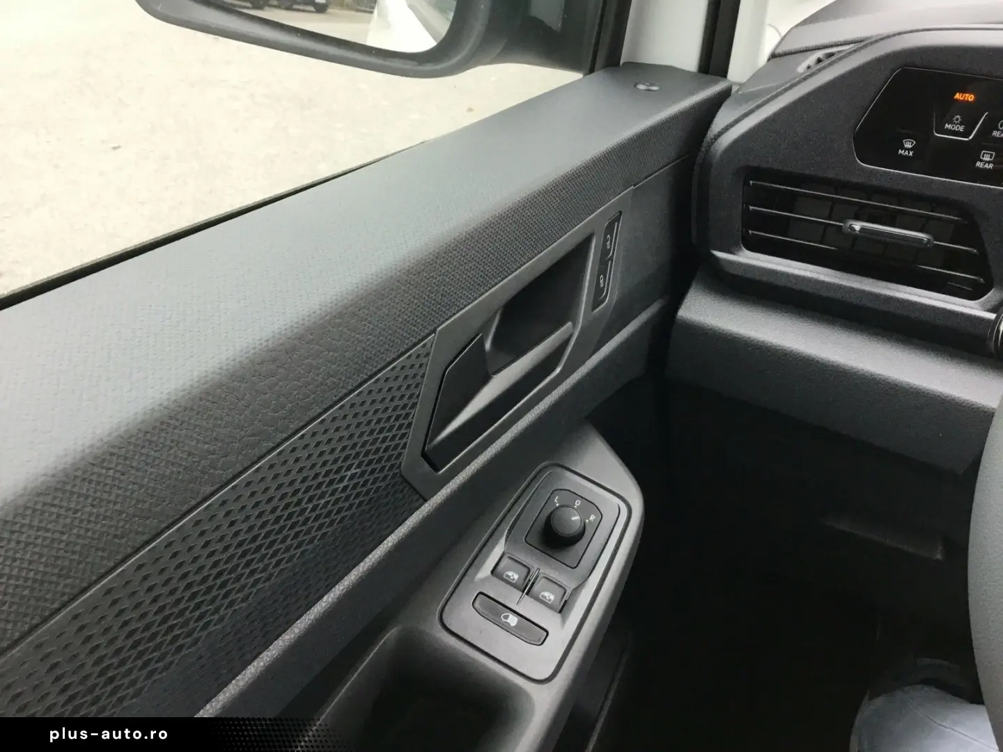 VW Caddy Cargo 2.0 TDI Klima Sitzheizung Einparkhil