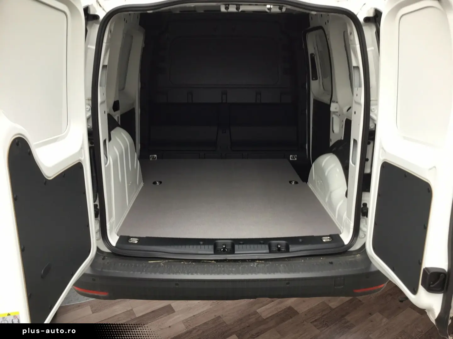 VW Caddy Cargo 2.0 TDI Klima Sitzheizung Einparkhil