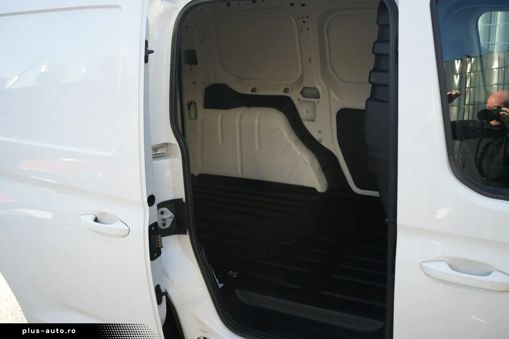 VW Caddy Cargo AHK DAB GARANTIE KLIMA LKW