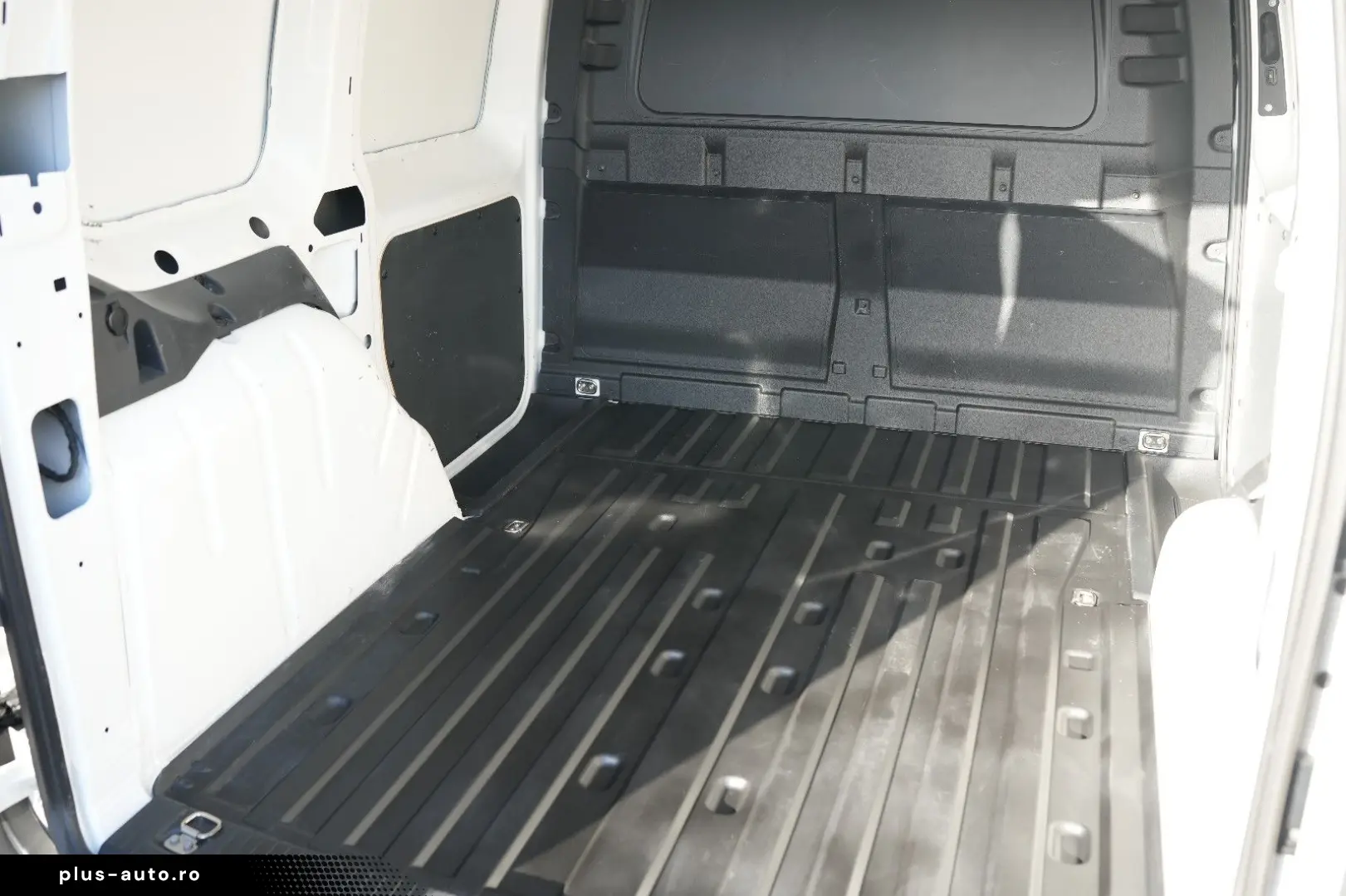 VW Caddy Cargo AHK DAB GARANTIE KLIMA LKW