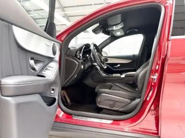 MERCEDES-BENZ GLC 300 de AMG Line  4Matic
