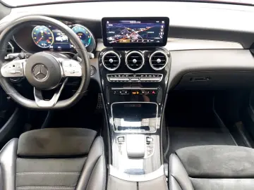 MERCEDES-BENZ GLC 300 de AMG Line  4Matic