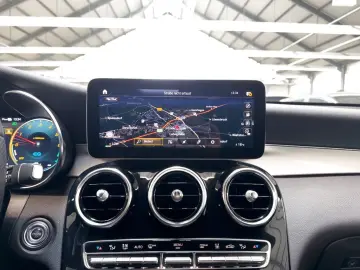 MERCEDES-BENZ GLC 300 de AMG Line  4Matic
